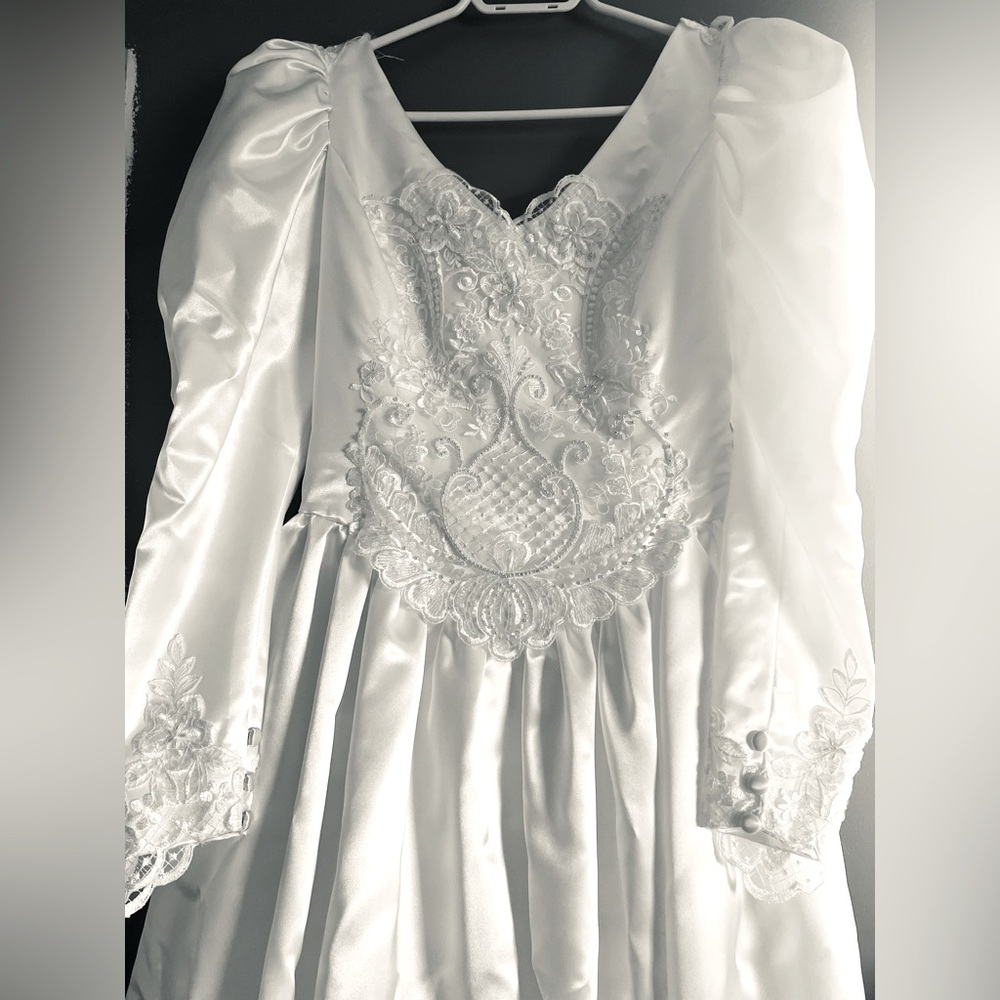 Vintage handmade wedding dress - small